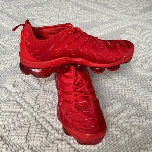 Red hot to trot. Nike Air VAPORMax